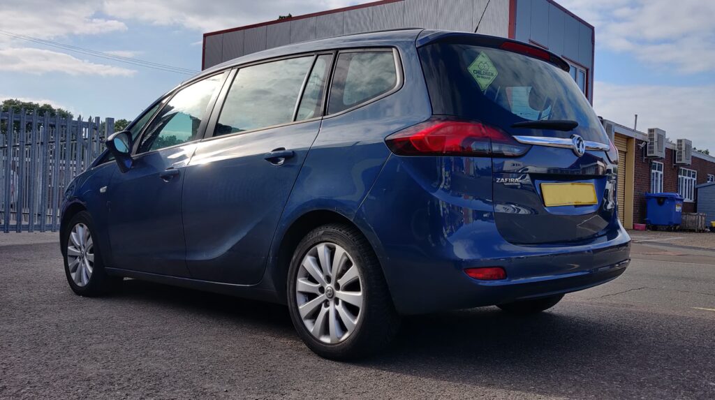 Zafira rear corner view